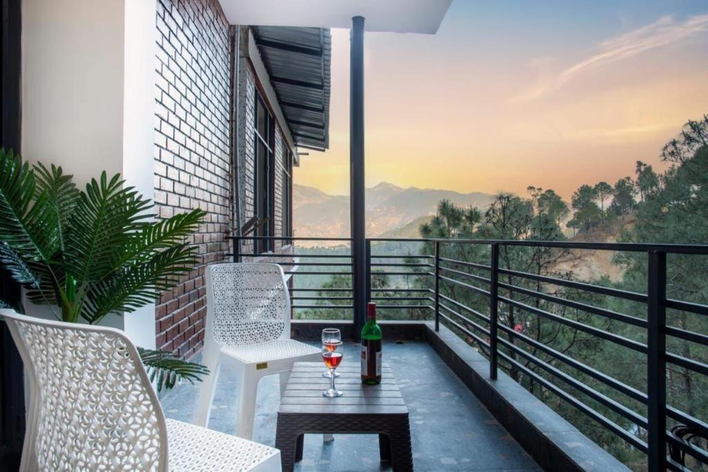 Mountain Height Kasauli Lejlighed Eksteriør billede